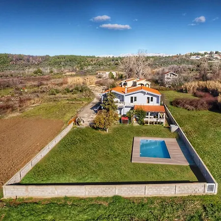 House Rose With Garden And Pool * Ljubač