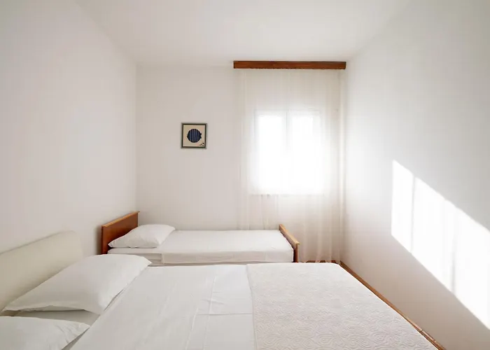 Ferienhaus House Rose With Garden And Pool